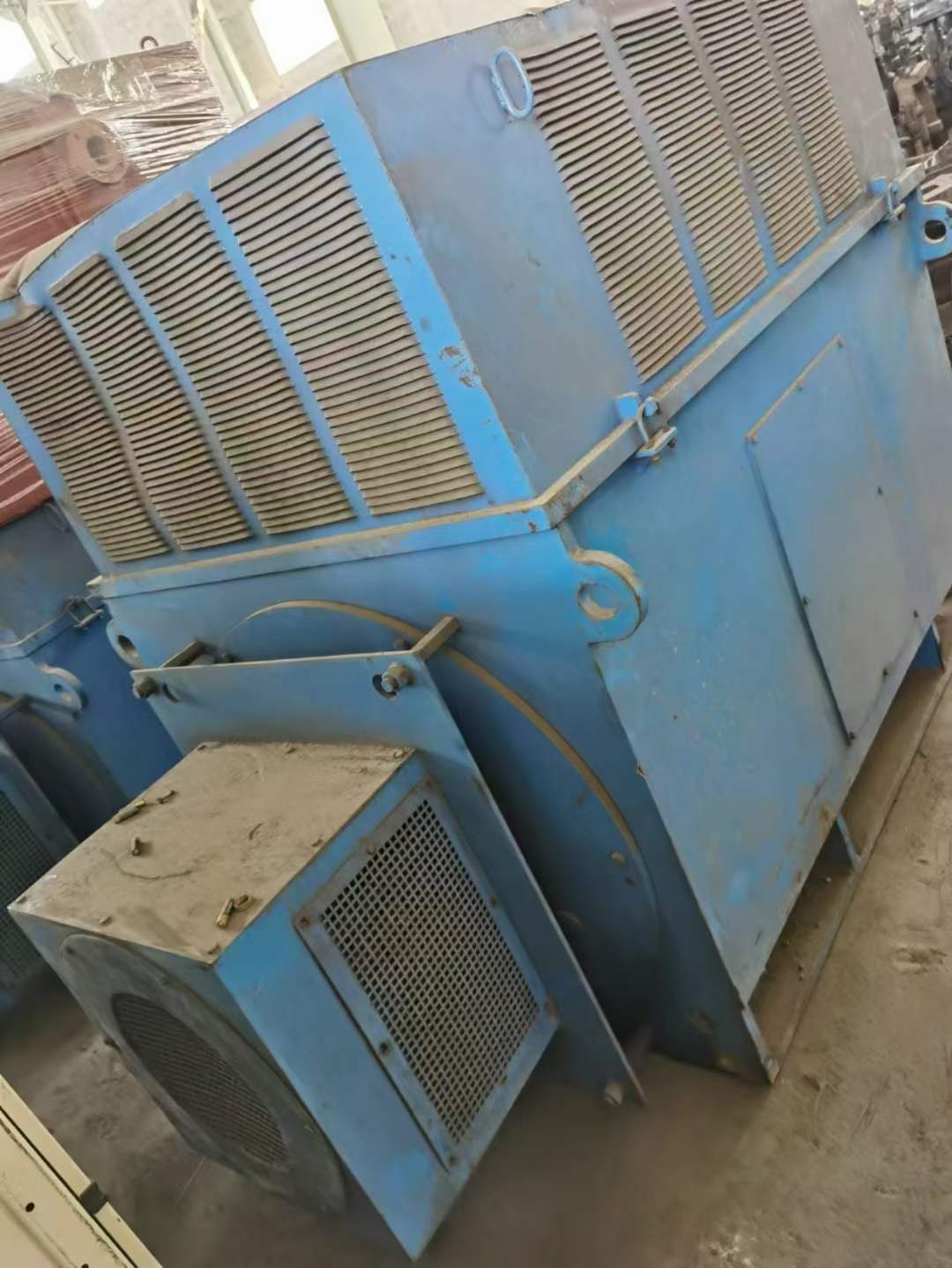 代友求购交流轴承电机：1台，YR710-10级-1000KW-10000V，有货源的朋友请