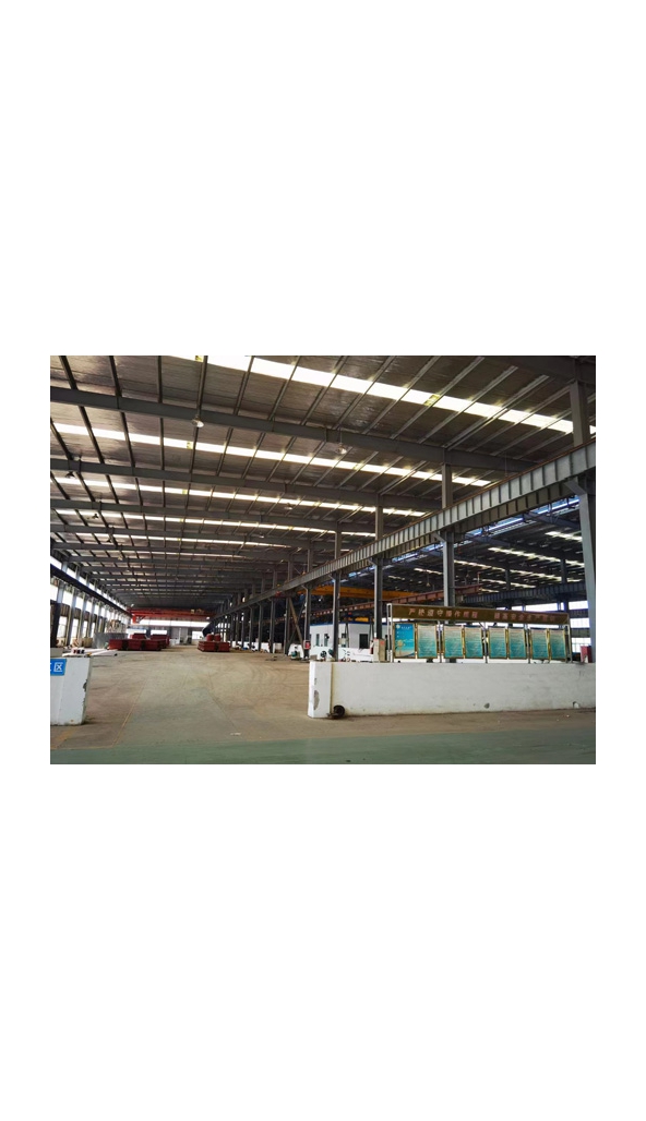 领奔机械出租16800平方标准厂房！起吊高度：7.5米，宽：243连跨72米，长：158米，可行走30吨行车，有想法来电谈：18921285777.李华玉。