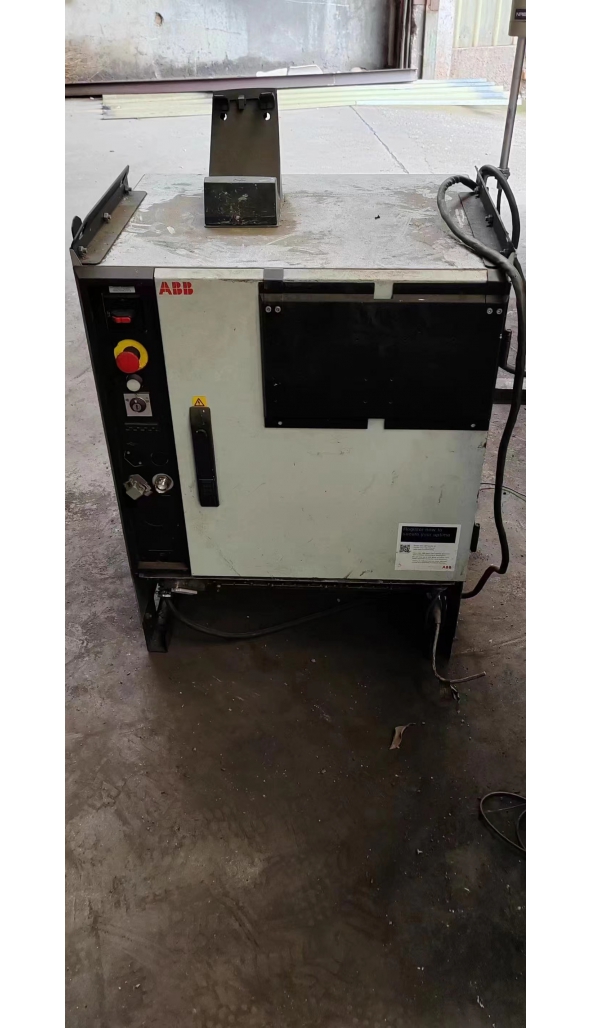 售ABB机械人：1套！