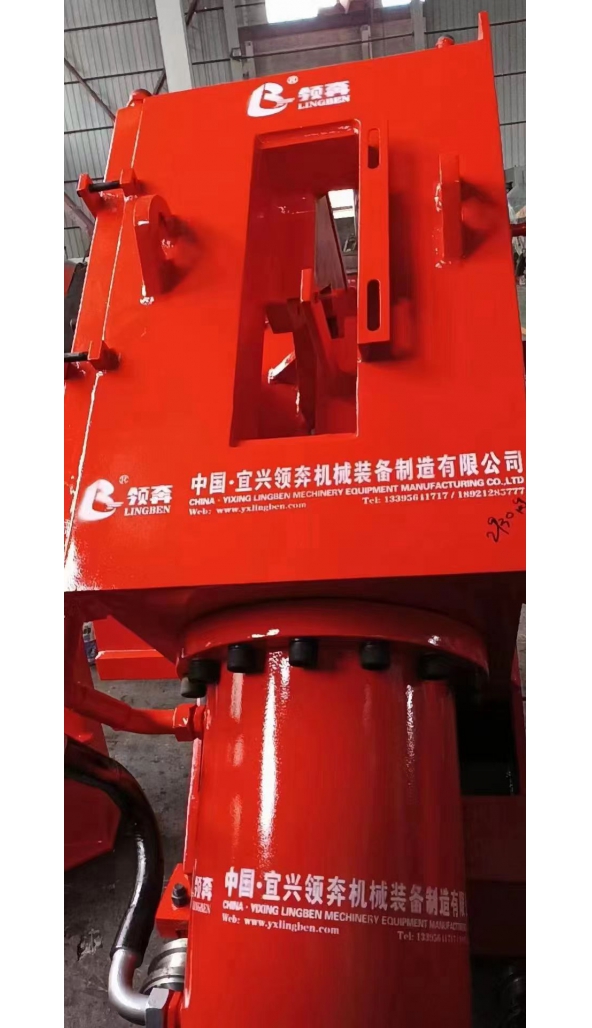 领奔机械装售45度钢坯剪!