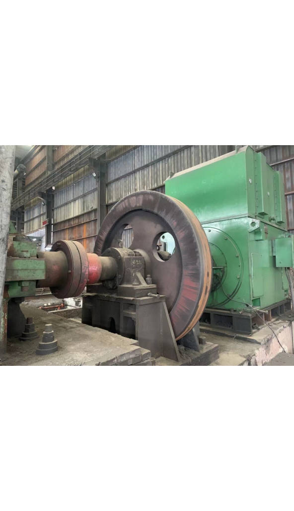 领奔机械售型钢生产线∮550三辊轴承开坯机：1套，∮450二辊水平轧机3平2立，配1＃飞剪机：1台！