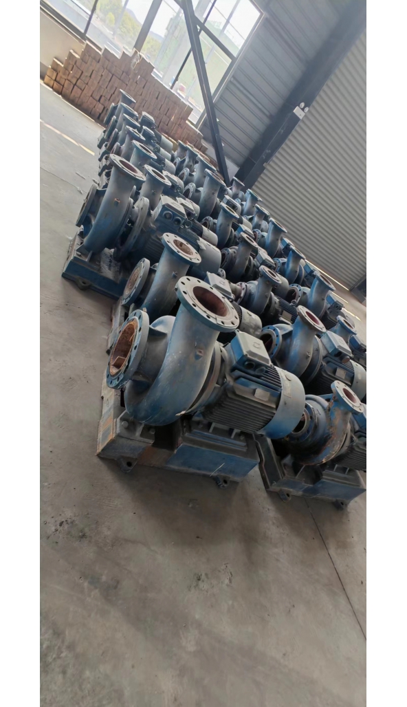 领奔机械售各型水泵!