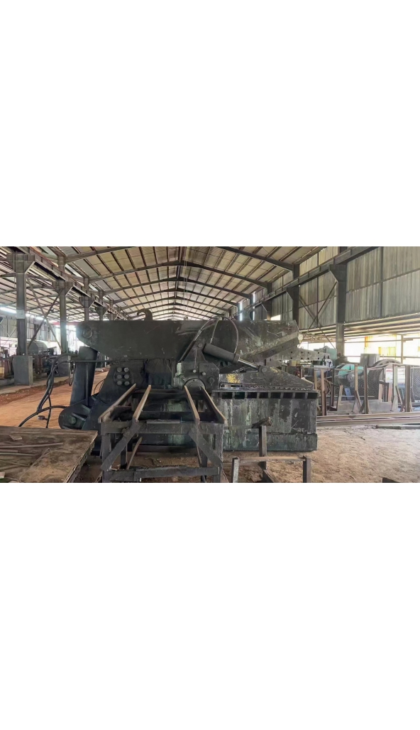 代友售江阴400吨鳄鱼剪：1台！