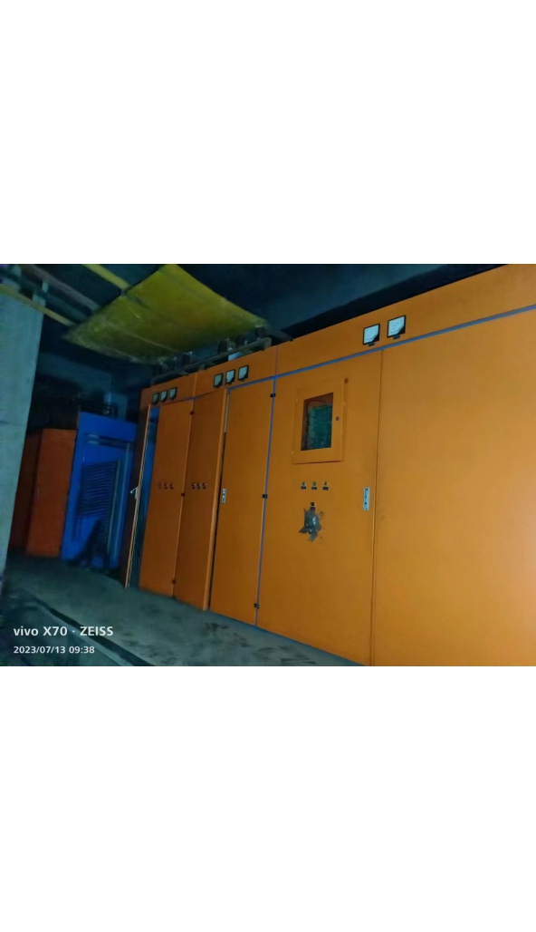 领奔机械售节能中频炉，20吨/4套、40吨/3套、60吨/2套，一机两炉配置，变压器齐全！