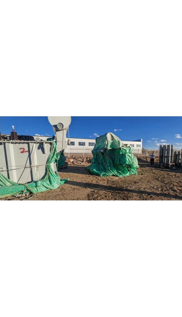 领奔机械售20吨电弧炉：2套，配套20吨精炼炉：1套，配套钢包、电器齐全