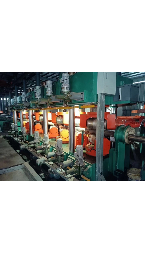 领奔机械售∮168全自动数控十三辊管棒矫直机：1套！设备安装调试完成，未使用！