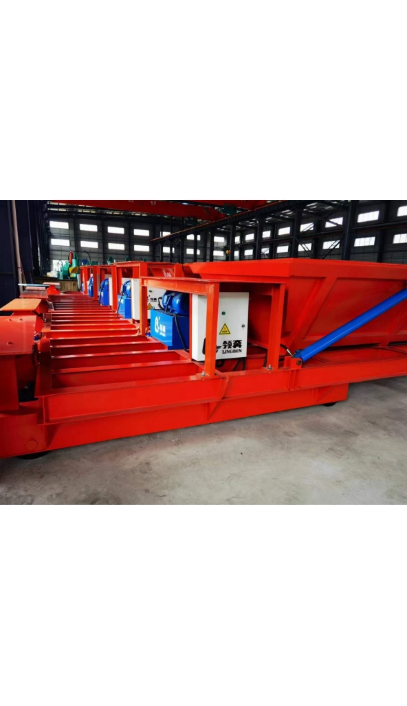 领奔机械售5-40吨中频炉加料小车，看上的朋友请联系：18921285777.李。