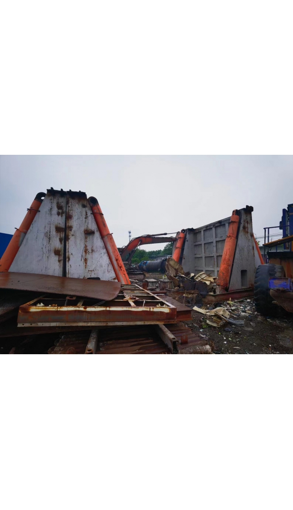 领奔机械售30吨上海兆力节能中频炉：2套