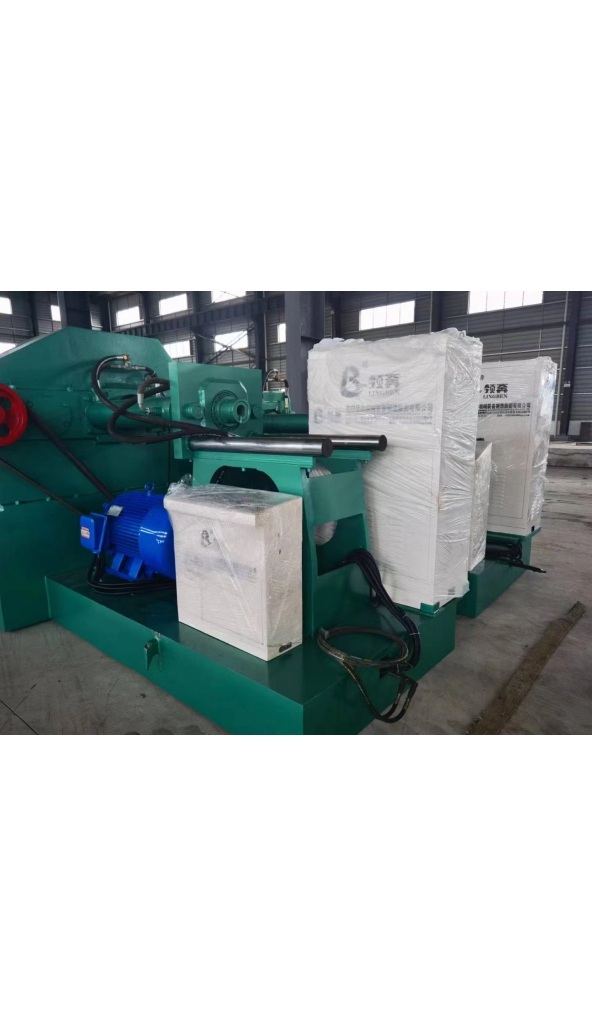 领奔机械售现货∮1000-∮1200mm法兰卷取机：3台，欲购从速。热线：18921285777.李。