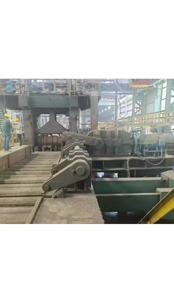 领奔机械售∮850mm二辊可逆开坯机热线：18921285777.李。