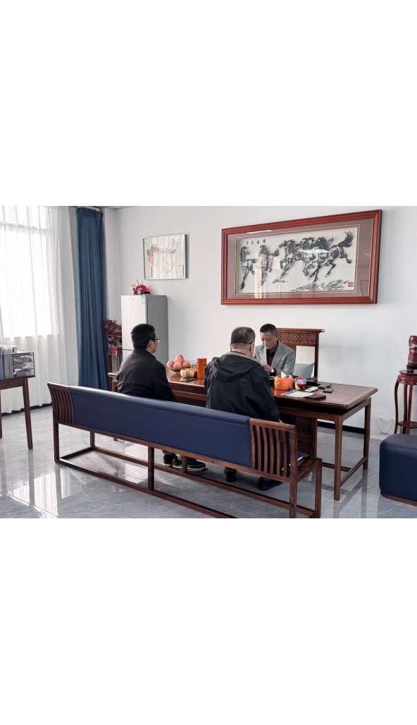 领奔机械代理加纳共和国钢铁厂招商出让，12中频炉2套，8吨1套，连铸机：1套，螺纹钢生产线：1套，领