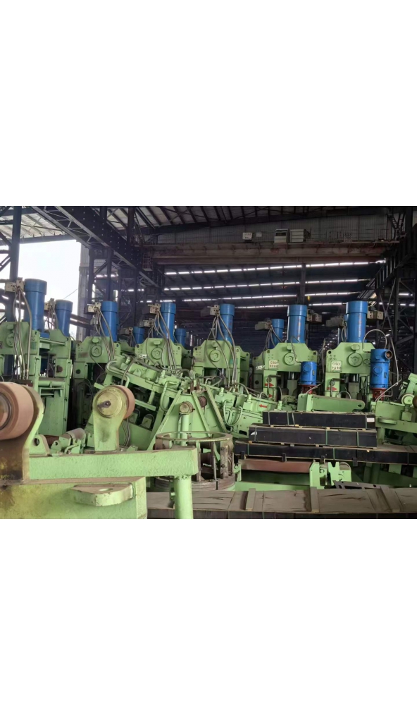 R16M Arc Four-Machine Four-Stream Round and Square Billet Continuous Casting Machine: 1 se